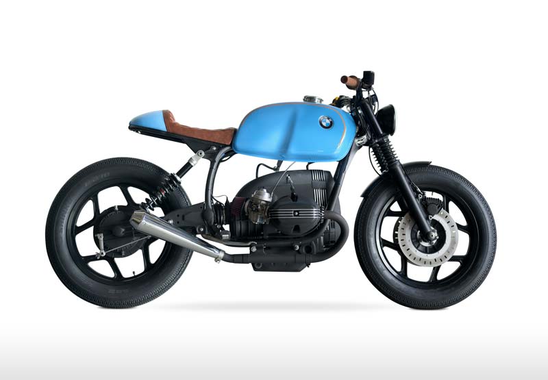 cafe racer BMW R 80 in light blue